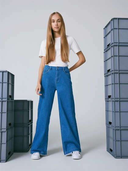 LMTD pige jeans/bukser model "TECES" - Extra wide - MEDIUM BLUE DENIM