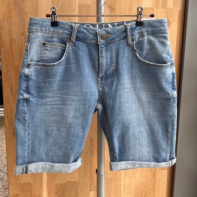 Hound Shorts - Light Used Denim 