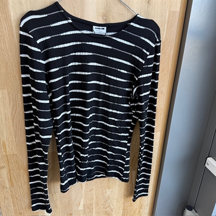 Noisy May Malina Bluse - Sort
