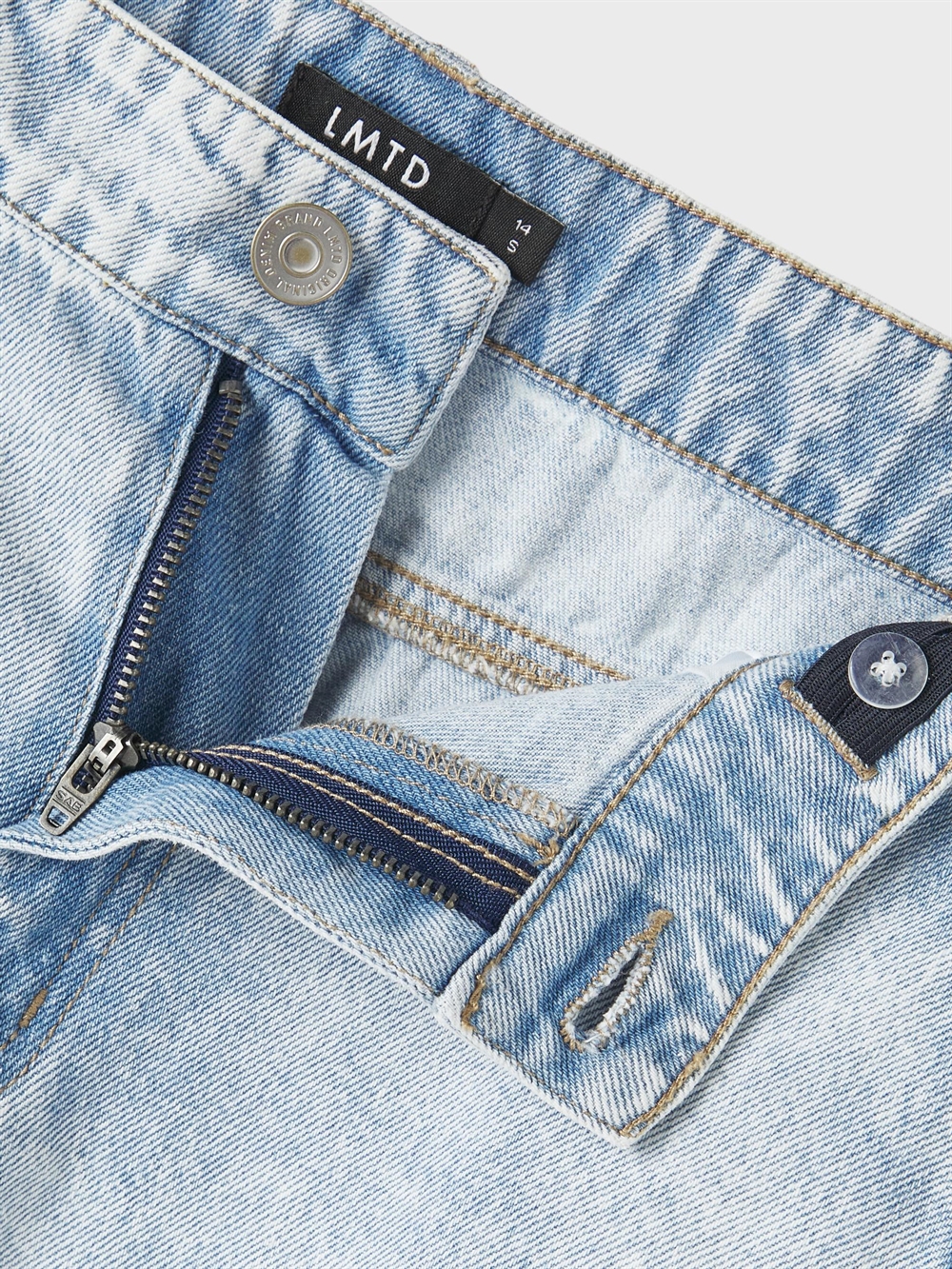 Køb disse smarte baggy pants der garanterer et cool look bevægelsesfrihed.
